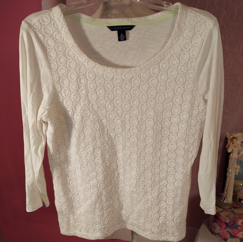 Womans Tommy Hilfiger Top Shirt size M Winter White
